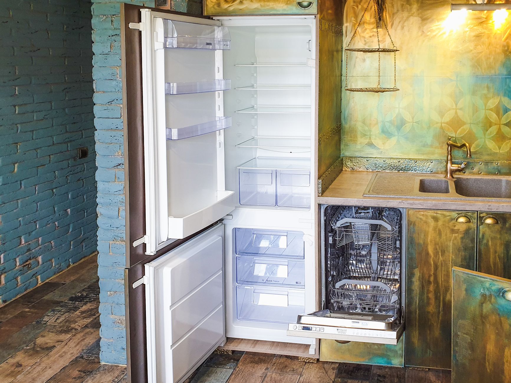 Dépannage frigo équipe à Versailles